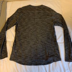 Men’s Lululemon long sleeve athletic shirt